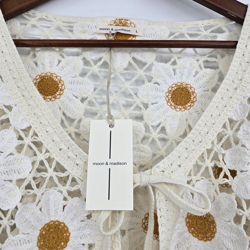 Moon & Madison Crochet Daisy Cardigan Cropped Boho Cottagecore Tie-Front Floral - Picture 2 of 6